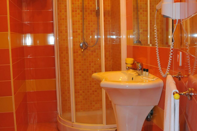 Bathroom 4, Hotel Potenza, Napoli