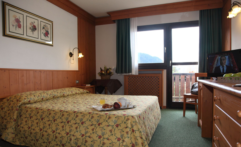 Bedroom 3, Nigritella, Belluno