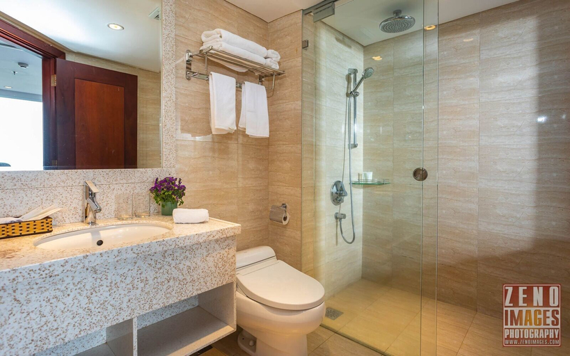 Bathroom 3, Truong Hotel, Nha Trang