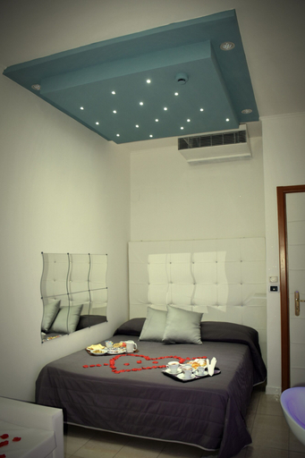 Bedroom 4, Hotel Joy, Caserta