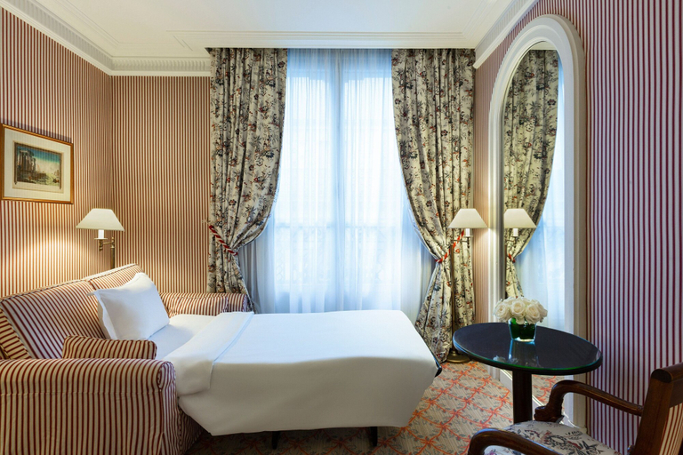 Bedroom 3, Le Dokhan’s Paris Arc de Triomphe, a Tribute Portfolio Hotel, Paris