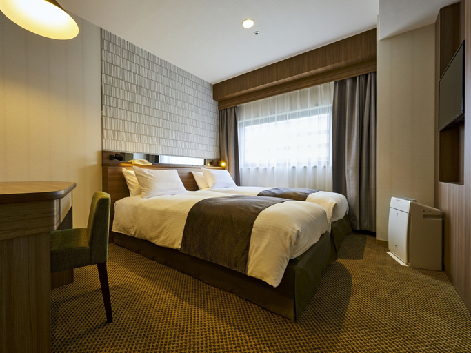 Bedroom 3, Sendai Kokusai Hotel, Sendai