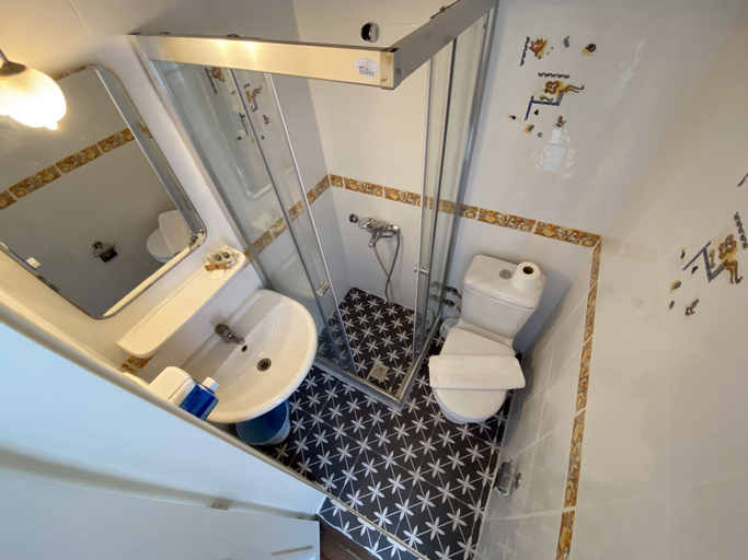 Bathroom 5, Marin Hotel, Çeşme