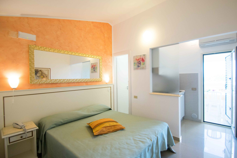 Bedroom 4, Resort Hotel Rocca di Vadaro, Vibo Valentia