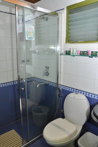 Bathroom 5, Mountain Club - Munnar, Idukki