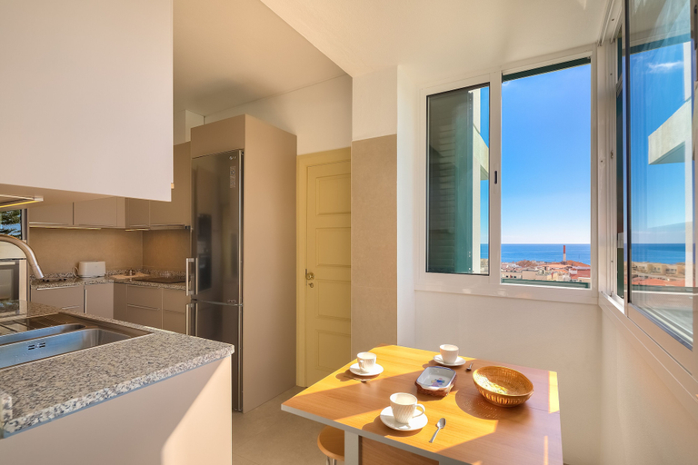 Others 5, Old Town Apartment, Funchal