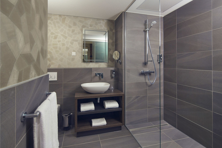 Bathroom 5, Inntel Hotels Utrecht Centre, Utrecht