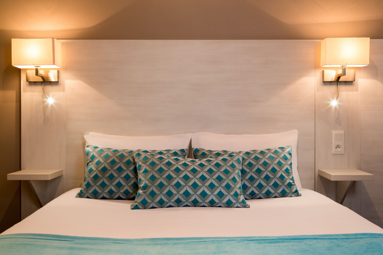 Bedroom 3, Hôtel de la Loire Hotelo Lyon, Rhône