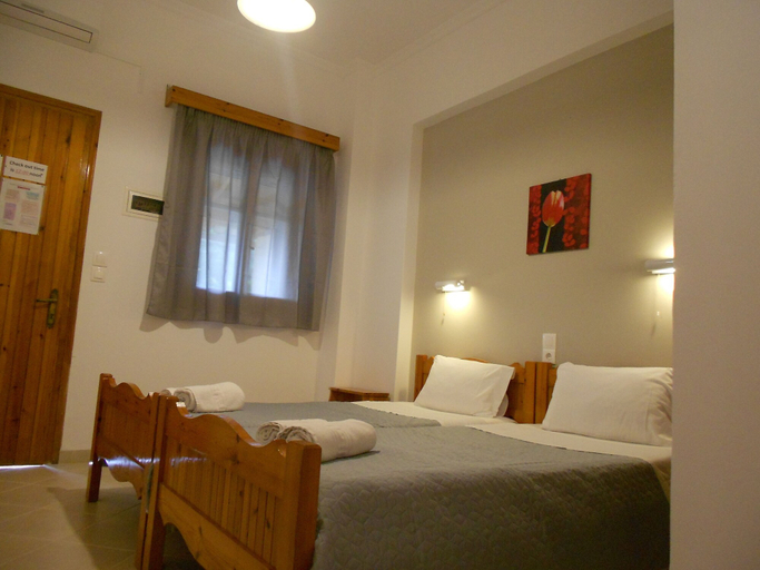 Bedroom 2, Anemona Studios, Ionian Islands