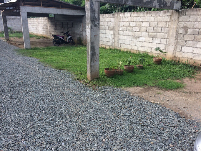 Others 5, Bumblebee Inn, Tanay