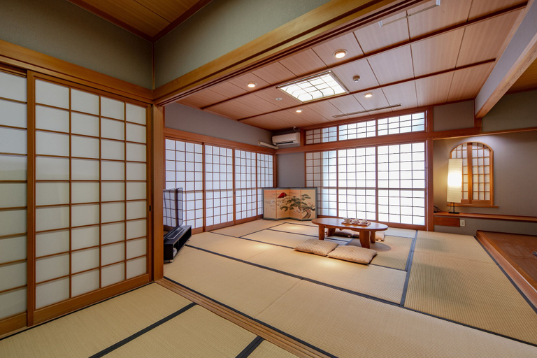 Bedroom 2, Obama-onsen Hamakan Hotel, Unzen