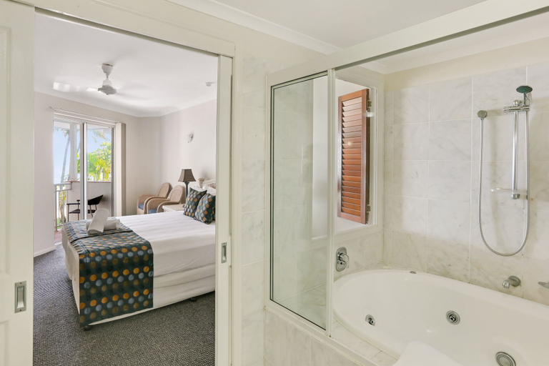 Bathroom 3, Alassio Palm Cove, Cairns
