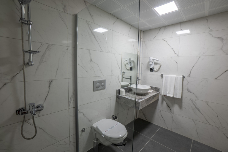 Bathroom 5, Armas Bella Sun - All Inclusive, Manavgat