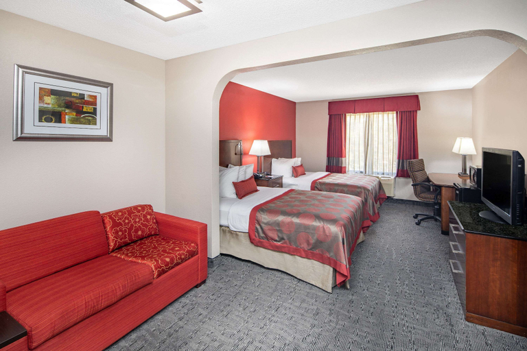 Bedroom 3, Ramada by Wyndham Alpharetta/Atlanta North, Fulton