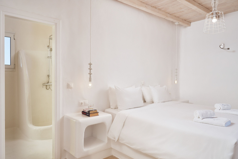 Bedroom 3, Villa Petrolefko, South Aegean