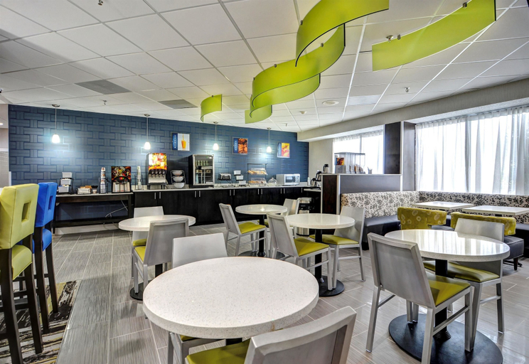 Food & Drinks 3, Best Western Plus Hanes Mall Hotel, Forsyth