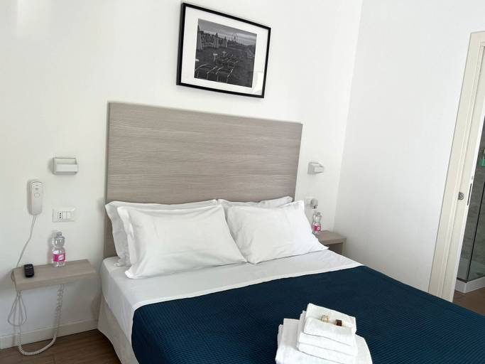 Bedroom 3, Hotel Riva e Mare, Rimini