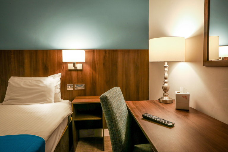Bedroom 3, The Jephson Hotel, BW Signature Collection, Warwickshire