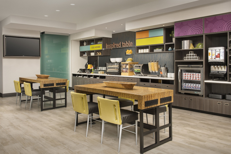 Food & Drinks 5, Home2 Suites by Hilton Scottsdale North, Maricopa