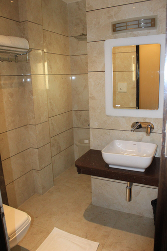 Bathroom 5, Hotel Urban Galaxy, Amritsar