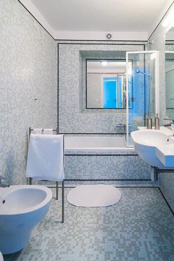 Bathroom 5, Donna Giulia - Luxury House, Salerno