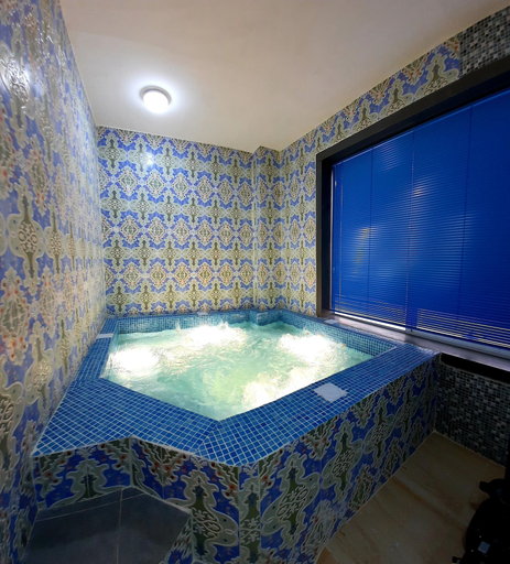 Bathroom 5, Diamond Star Hotel, Seeb