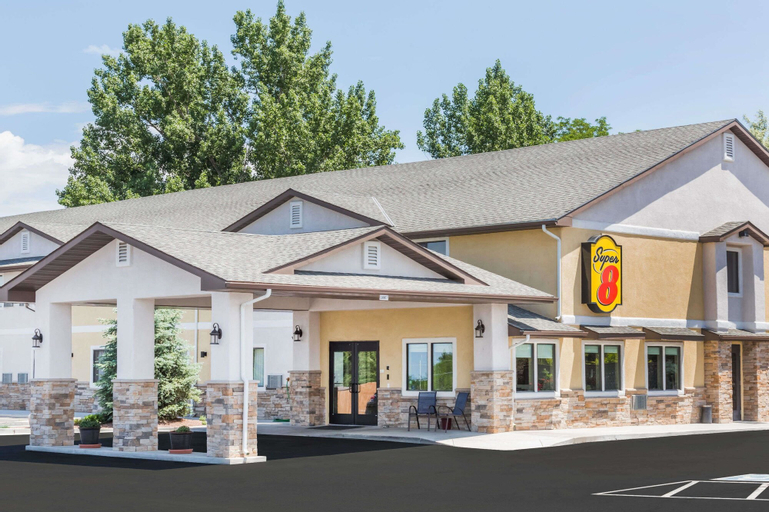 Super 8 by Wyndham Montrose, Montrose