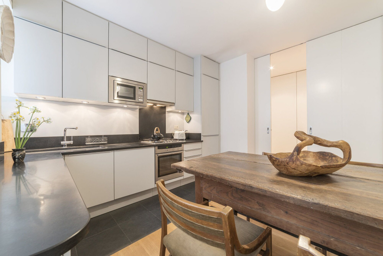 Others 4, Micheli 4 Pax Apartment with Terrace, Roma