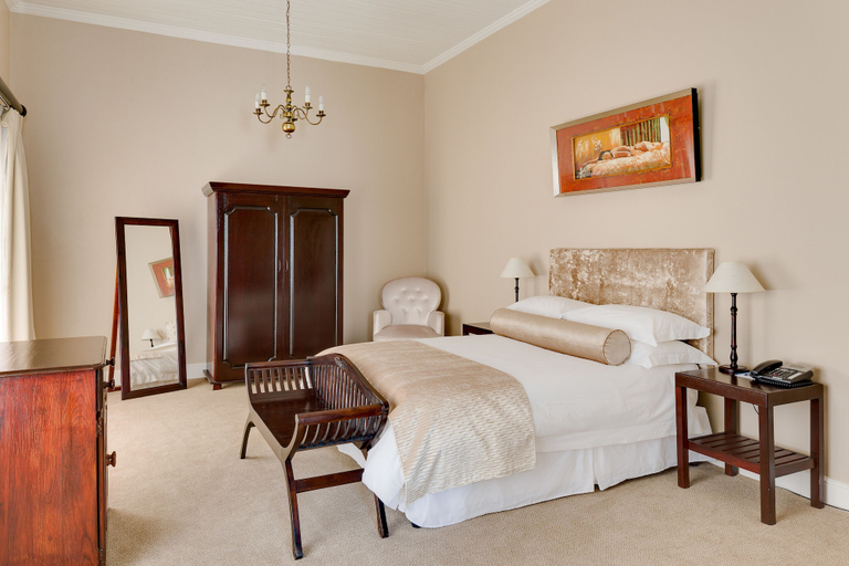 Bedroom 3, Protea Hotel by Marriott Dorpshuis & Spa Stellenbosch, Cape Winelands