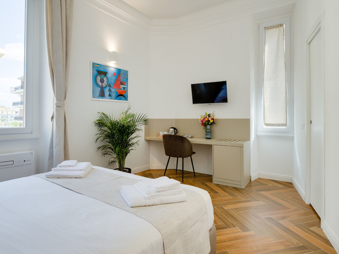 Bedroom 5, The Right Place, Rome
