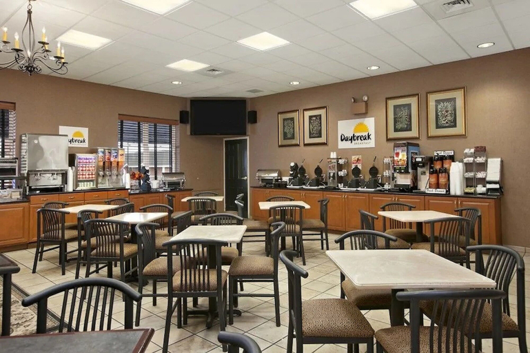 Food & Drinks 5, Days Inn by Wyndham Hershey, Dauphin