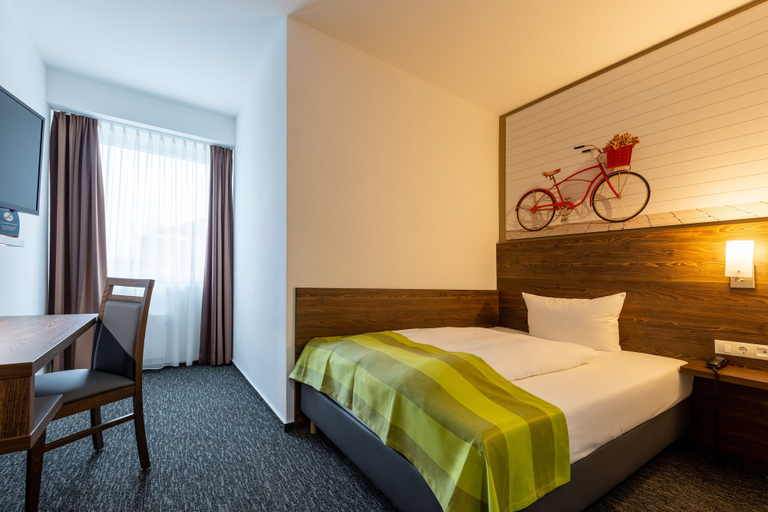 Bedroom 3, Trip Inn Hotel Münster City, Münster