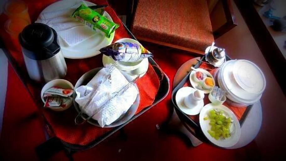Food & Drinks 5, Ilbert Manor, Dehradun