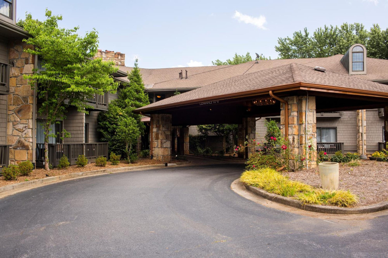 Exterior & Views 1, The Ridges Resort on Lake Chatuge, Towns