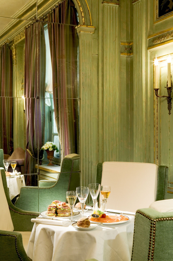 Food & Drinks 5, Le Dokhan’s Paris Arc de Triomphe, a Tribute Portfolio Hotel, Paris