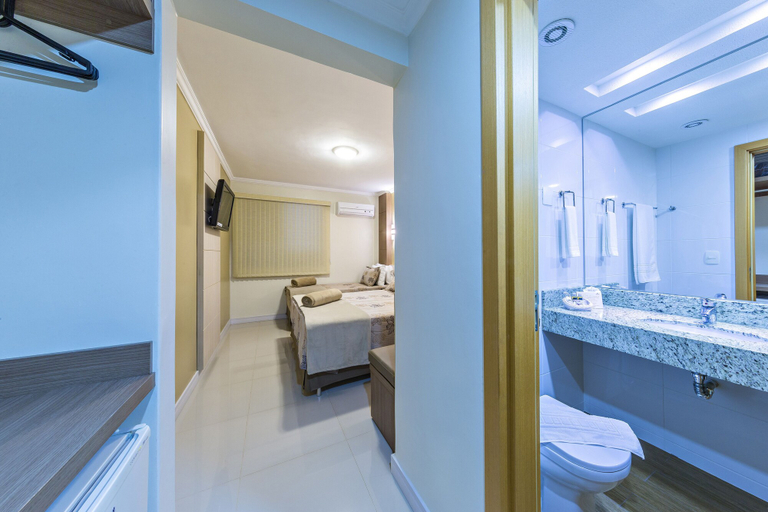 Bathroom 4, Thomasi Hotel Londrina, Londrina