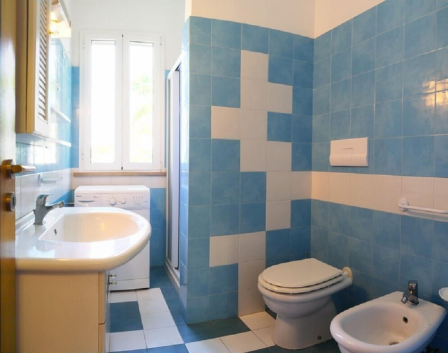 Bathroom 3, Le Vele del Pizzo, Lecce