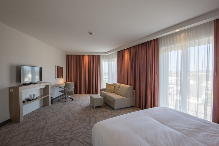 Bedroom 2, Hampton by Hilton Freiburg, Freiburg im Breisgau