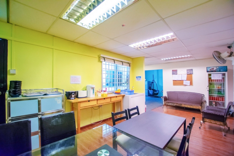 Food & Drinks 5, Vintage Inn @ Clarke Quay - Hostel, Singapore