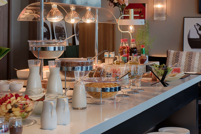 Food & Drinks 5, NH Lyon Airport, Rhône