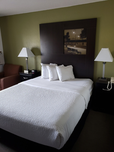 Bedroom 3, Super 8 by Wyndham La Crosse, La Crosse