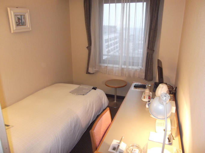 Bedroom 3, Ichikawa Grand Hotel, Edogawa