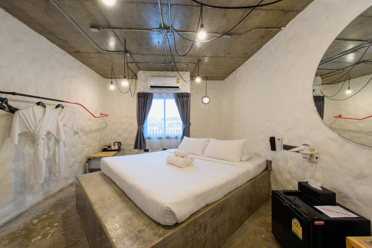 Bedroom 4, We Terminal Hotel, Muang Chiang Mai