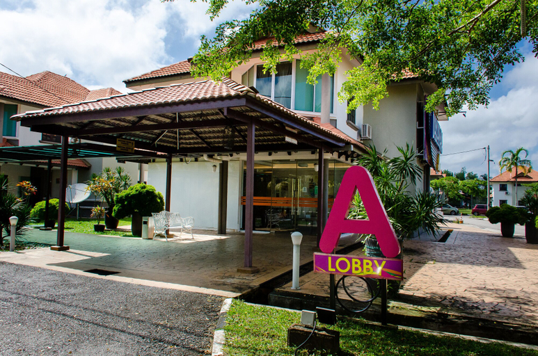 Exterior & Views 2, Kertih Damansara Inn, Kemaman