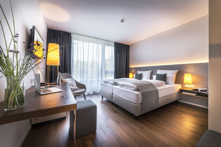 Bedroom 3, Hotel Melchior Park, Würzburg