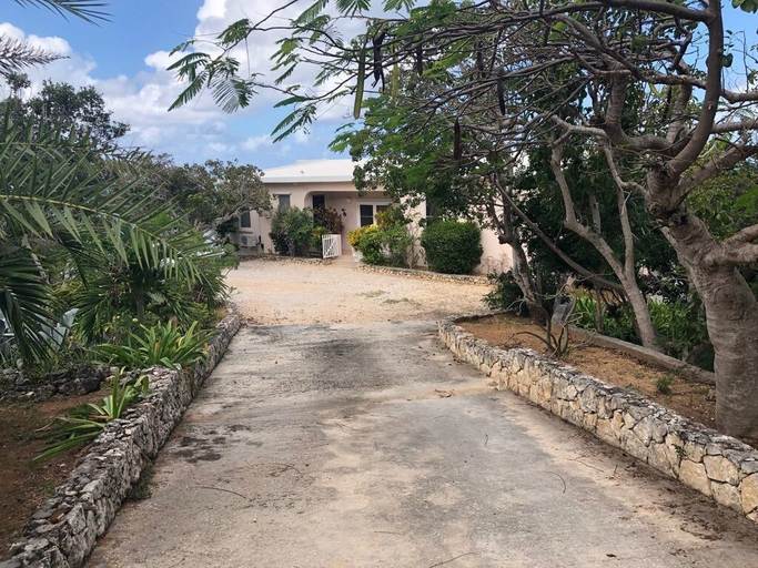 Others 4, Patricks Bay Villa