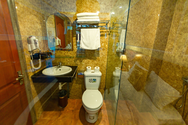 Bathroom 5, Sapa Unique Hotel, Sa Pa