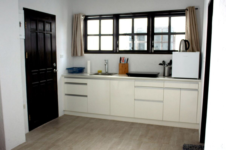 Others 5, Sentro Suites Siargao, General Luna