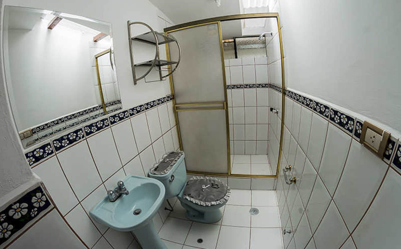 Bathroom, Hostal Madre De Dios, Cusco