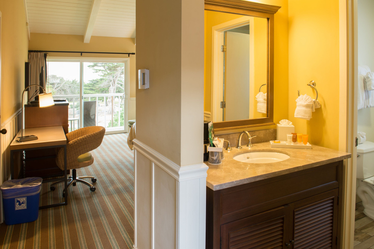 Bathroom 4, Lighthouse lodge & Suites, Monterey